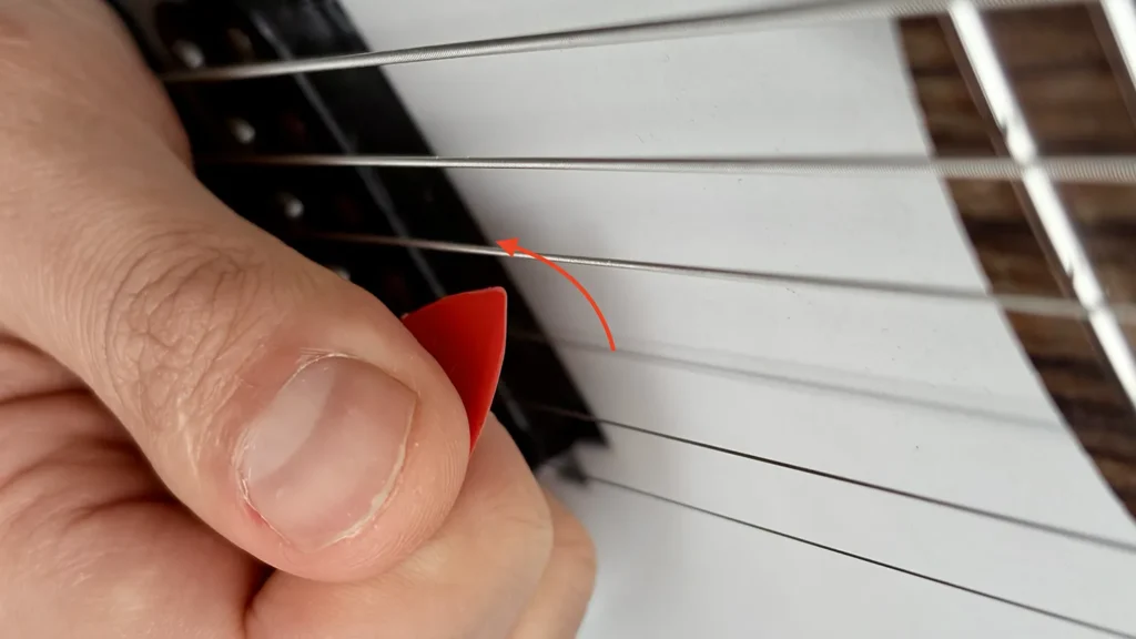 D to U alternate picking string change